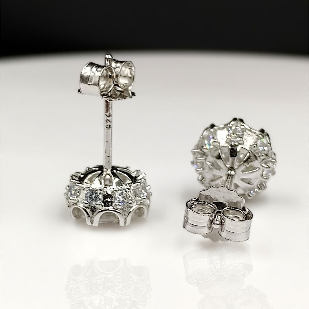 Certified 1.00CT VVS1 Moissanite Diamond Luxury Stud Earrings - Picture 4 of 14